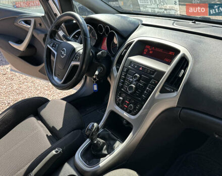 Серый Опель Астра, объемом двигателя 1.7 л и пробегом 183 тыс. км за 7900 $, фото 29 на Automoto.ua