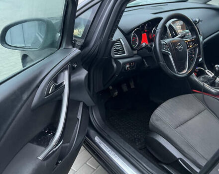 Серый Опель Астра, объемом двигателя 1.7 л и пробегом 287 тыс. км за 6500 $, фото 8 на Automoto.ua