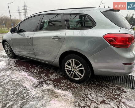 Серый Опель Астра, объемом двигателя 1.7 л и пробегом 308 тыс. км за 6500 $, фото 11 на Automoto.ua