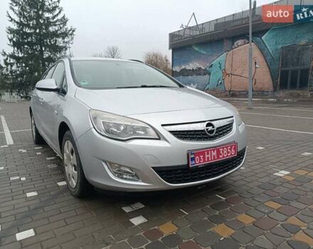 Серый Опель Астра, объемом двигателя 1.6 л и пробегом 264 тыс. км за 6200 $, фото 2 на Automoto.ua