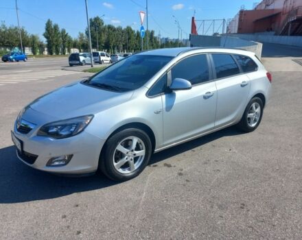 Сірий Опель Астра, об'ємом двигуна 1.7 л та пробігом 242 тис. км за 5000 $, фото 1 на Automoto.ua