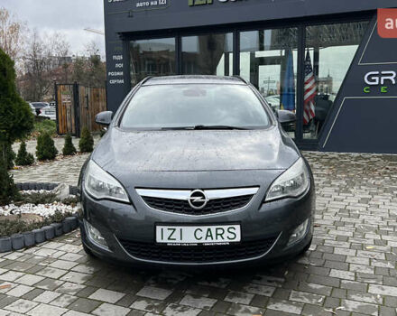 Серый Опель Астра, объемом двигателя 1.7 л и пробегом 319 тыс. км за 6400 $, фото 1 на Automoto.ua