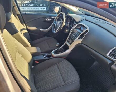 Серый Опель Астра, объемом двигателя 1.6 л и пробегом 176 тыс. км за 7200 $, фото 16 на Automoto.ua