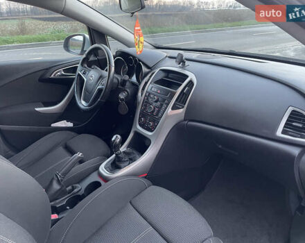 Серый Опель Астра, объемом двигателя 1.3 л и пробегом 255 тыс. км за 5700 $, фото 8 на Automoto.ua