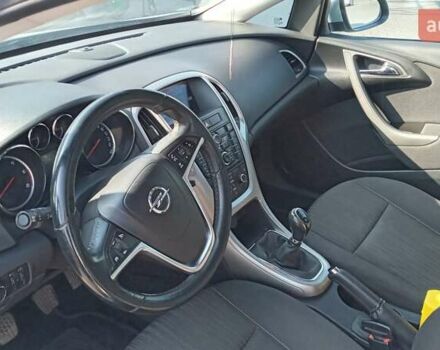 Серый Опель Астра, объемом двигателя 1.69 л и пробегом 187 тыс. км за 6800 $, фото 2 на Automoto.ua