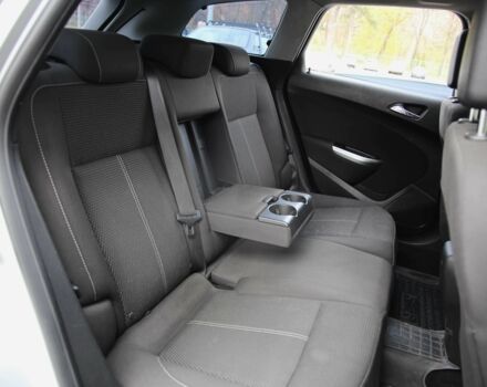 Серый Опель Астра, объемом двигателя 1.7 л и пробегом 233 тыс. км за 7800 $, фото 8 на Automoto.ua