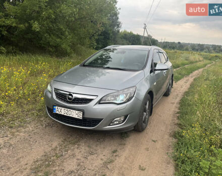 Серый Опель Астра, объемом двигателя 1.36 л и пробегом 245 тыс. км за 7000 $, фото 1 на Automoto.ua