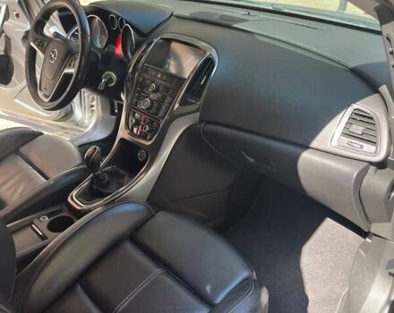 Серый Опель Астра, объемом двигателя 1.25 л и пробегом 247 тыс. км за 8400 $, фото 2 на Automoto.ua