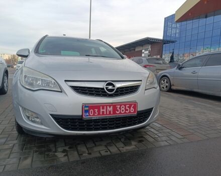 Серый Опель Астра, объемом двигателя 1.6 л и пробегом 264 тыс. км за 5850 $, фото 3 на Automoto.ua