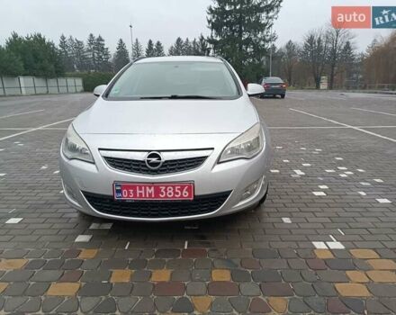 Серый Опель Астра, объемом двигателя 1.6 л и пробегом 264 тыс. км за 6200 $, фото 7 на Automoto.ua