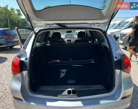 Серый Опель Астра, объемом двигателя 1.7 л и пробегом 183 тыс. км за 7950 $, фото 23 на Automoto.ua