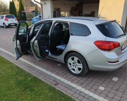 Серый Опель Астра, объемом двигателя 1.7 л и пробегом 309 тыс. км за 7000 $, фото 5 на Automoto.ua