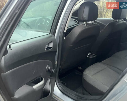 Сірий Опель Астра, об'ємом двигуна 1.96 л та пробігом 260 тис. км за 4950 $, фото 15 на Automoto.ua