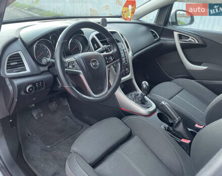 Серый Опель Астра, объемом двигателя 1.3 л и пробегом 255 тыс. км за 5700 $, фото 7 на Automoto.ua