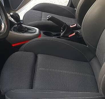 Серый Опель Астра, объемом двигателя 1.7 л и пробегом 248 тыс. км за 6950 $, фото 27 на Automoto.ua