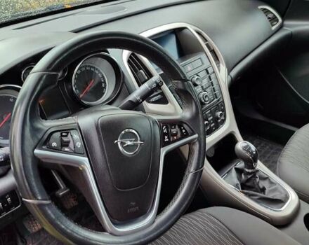 Сірий Опель Астра, об'ємом двигуна 1.7 л та пробігом 240 тис. км за 5700 $, фото 2 на Automoto.ua