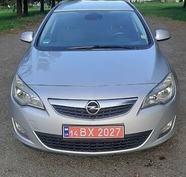 Серый Опель Астра, объемом двигателя 1.7 л и пробегом 248 тыс. км за 6950 $, фото 3 на Automoto.ua