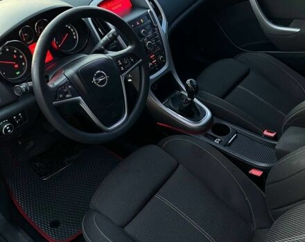 Серый Опель Астра, объемом двигателя 1.3 л и пробегом 291 тыс. км за 5600 $, фото 3 на Automoto.ua