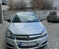 Серый Опель Астра, объемом двигателя 1.7 л и пробегом 236 тыс. км за 6100 $, фото 9 на Automoto.ua