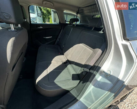 Серый Опель Астра, объемом двигателя 1.7 л и пробегом 183 тыс. км за 7950 $, фото 20 на Automoto.ua