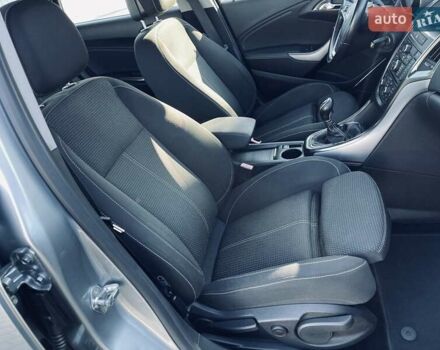 Серый Опель Астра, объемом двигателя 1.7 л и пробегом 259 тыс. км за 7700 $, фото 36 на Automoto.ua