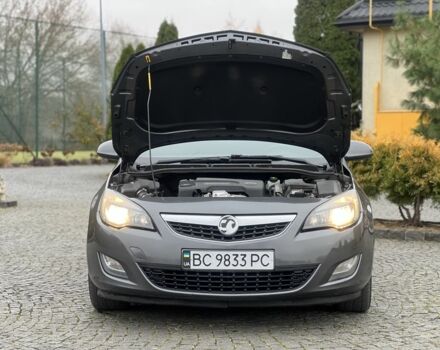 Серый Опель Астра, объемом двигателя 1.2 л и пробегом 264 тыс. км за 4750 $, фото 15 на Automoto.ua