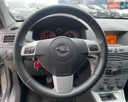 Серый Опель Астра, объемом двигателя 1.6 л и пробегом 192 тыс. км за 6290 $, фото 12 на Automoto.ua