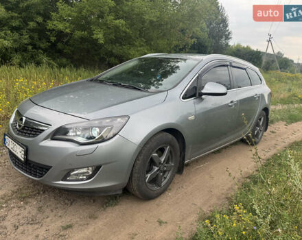 Серый Опель Астра, объемом двигателя 1.36 л и пробегом 245 тыс. км за 7000 $, фото 11 на Automoto.ua