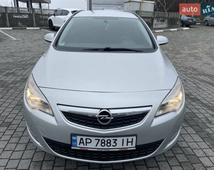 Серый Опель Астра, объемом двигателя 1.7 л и пробегом 228 тыс. км за 7400 $, фото 1 на Automoto.ua