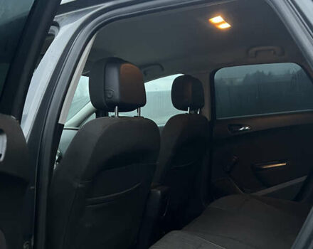 Серый Опель Астра, объемом двигателя 1.7 л и пробегом 287 тыс. км за 6500 $, фото 11 на Automoto.ua