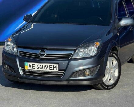 Серый Опель Астра, объемом двигателя 1.6 л и пробегом 147 тыс. км за 6799 $, фото 1 на Automoto.ua