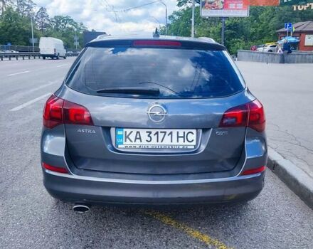 Серый Опель Астра, объемом двигателя 2 л и пробегом 244 тыс. км за 8300 $, фото 8 на Automoto.ua