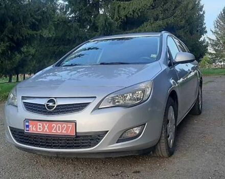 Серый Опель Астра, объемом двигателя 1.7 л и пробегом 248 тыс. км за 6950 $, фото 2 на Automoto.ua