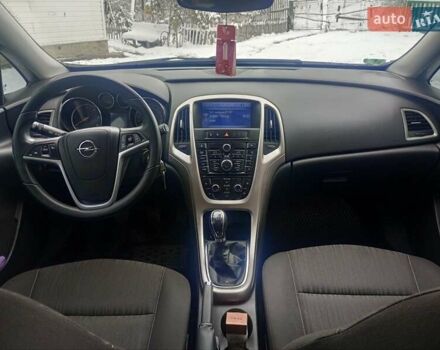 Серый Опель Астра, объемом двигателя 1.7 л и пробегом 206 тыс. км за 7499 $, фото 6 на Automoto.ua