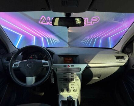 Серый Опель Астра, объемом двигателя 1.6 л и пробегом 147 тыс. км за 6799 $, фото 9 на Automoto.ua