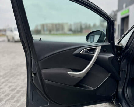 Серый Опель Астра, объемом двигателя 1.6 л и пробегом 142 тыс. км за 8000 $, фото 42 на Automoto.ua