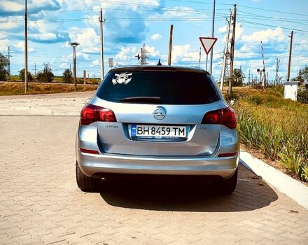 Серый Опель Астра, объемом двигателя 1.7 л и пробегом 203 тыс. км за 7200 $, фото 2 на Automoto.ua