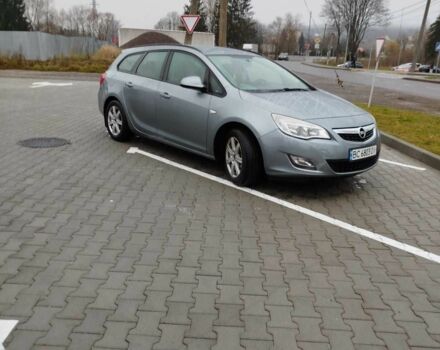 Серый Опель Астра, объемом двигателя 1.2 л и пробегом 254 тыс. км за 5000 $, фото 2 на Automoto.ua