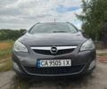Серый Опель Астра, объемом двигателя 1.7 л и пробегом 283 тыс. км за 5600 $, фото 1 на Automoto.ua