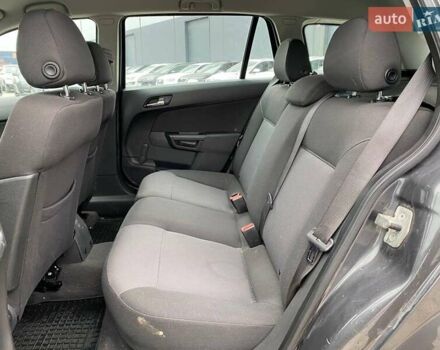 Серый Опель Астра, объемом двигателя 1.6 л и пробегом 192 тыс. км за 6290 $, фото 18 на Automoto.ua