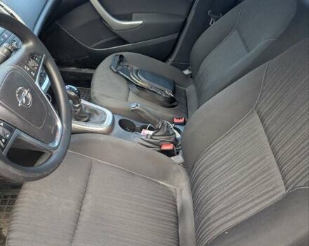 Опель Астра 2011 в Черновцах на Automoto.ua Серый Опель Астра, объемом двигателя 1.7 л и пробегом 289 тыс. км за 7000 $, фото 9 на Automoto.ua