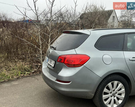 Сірий Опель Астра, об'ємом двигуна 1.96 л та пробігом 260 тис. км за 4950 $, фото 5 на Automoto.ua