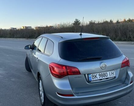 Опель Астра 2011 в Ровно на Automoto.ua Серый Опель Астра, объемом двигателя 2 л и пробегом 260 тыс. км за 5799 $, фото 3 на Automoto.ua