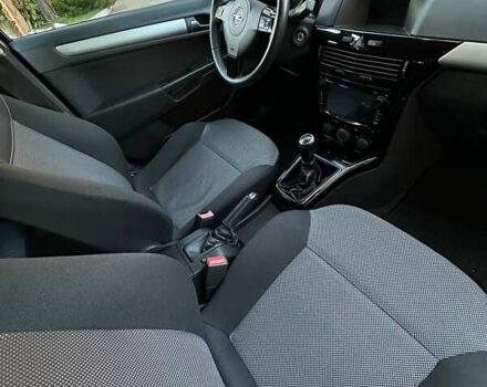 Опель Астра 2011 в Луцке на Automoto.ua Серый Опель Астра, объемом двигателя 1.6 л и пробегом 172 тыс. км за 5900 $, фото 25 на Automoto.ua