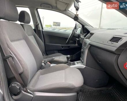 Серый Опель Астра, объемом двигателя 1.6 л и пробегом 192 тыс. км за 6290 $, фото 26 на Automoto.ua