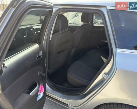 Серый Опель Астра, объемом двигателя 1.7 л и пробегом 211 тыс. км за 6300 $, фото 9 на Automoto.ua