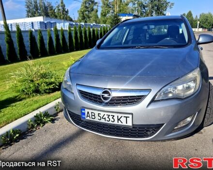 Серый Опель Астра, объемом двигателя 2 л и пробегом 300 тыс. км за 5900 $, фото 4 на Automoto.ua