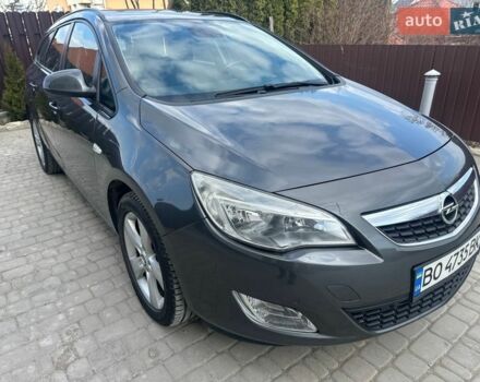 Серый Опель Астра, объемом двигателя 1.69 л и пробегом 248 тыс. км за 6950 $, фото 1 на Automoto.ua
