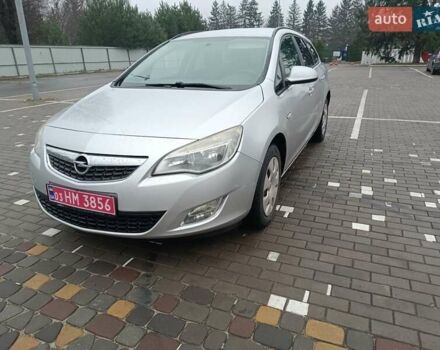 Серый Опель Астра, объемом двигателя 1.6 л и пробегом 264 тыс. км за 6200 $, фото 1 на Automoto.ua