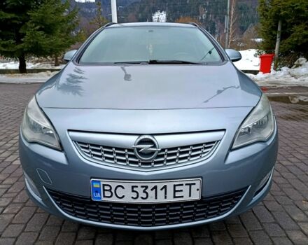 Серый Опель Астра, объемом двигателя 1.7 л и пробегом 263 тыс. км за 5600 $, фото 7 на Automoto.ua